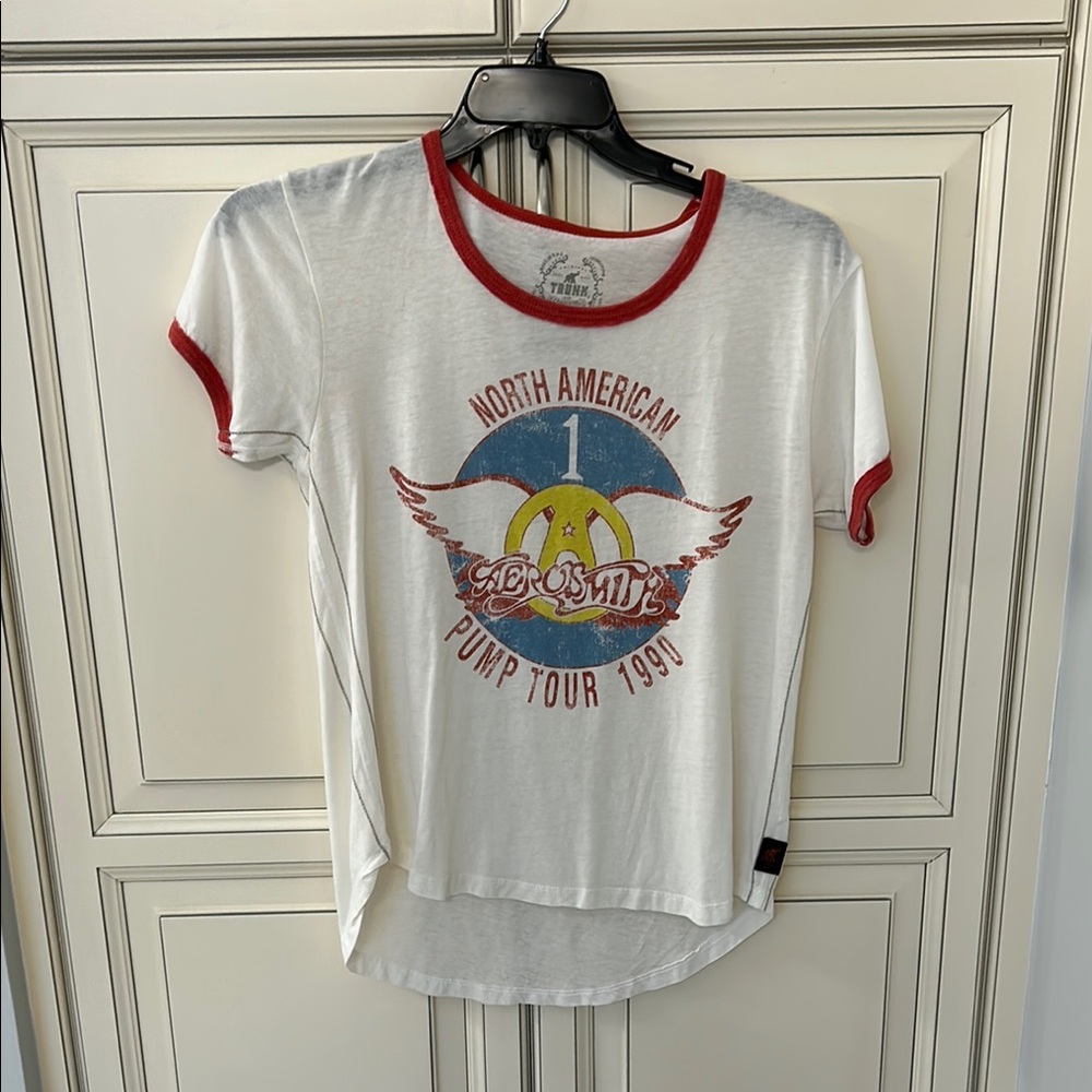 Trunk Ltd Women's Tops - Graphic band tee Bundle lot of 4 - Picture 9 of 15